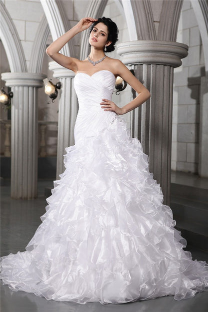 A-Line/Princess Sweetheart Sleeveless Pleats Beading Long Organza Wedding Dresses