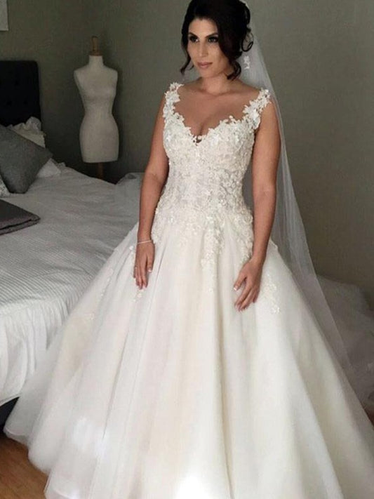 Ball Gown Sleeveless V-neck Court Train Applique Lace Tulle Wedding Dresses