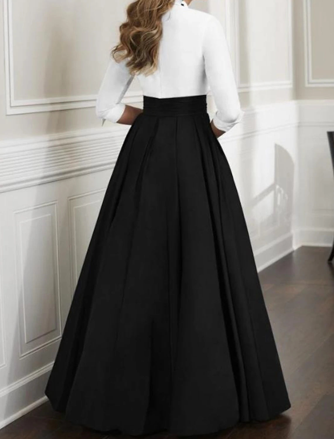 A-Line Mother of the Bride Dress Wedding Guest Elegant & Luxurious Plunging Neck Floor Length Satin Half Sleeve with Ruching