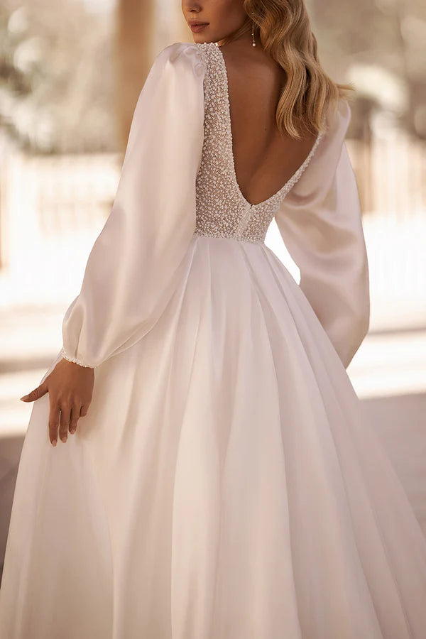 A-shaped V-neck luxurious pearl long sleeved simple wedding dress