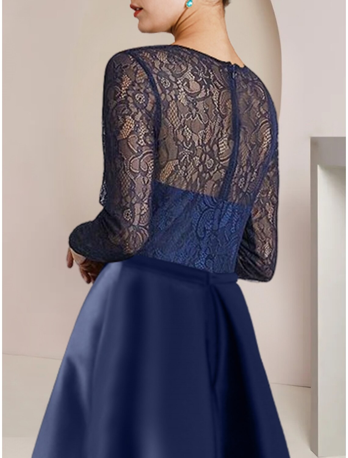 A-Line Mother of the Bride Dress Wedding Guest Party Elegant Jewel Neck Sweep / Brush Train Lace Long Sleeve with Ruching Solid Color