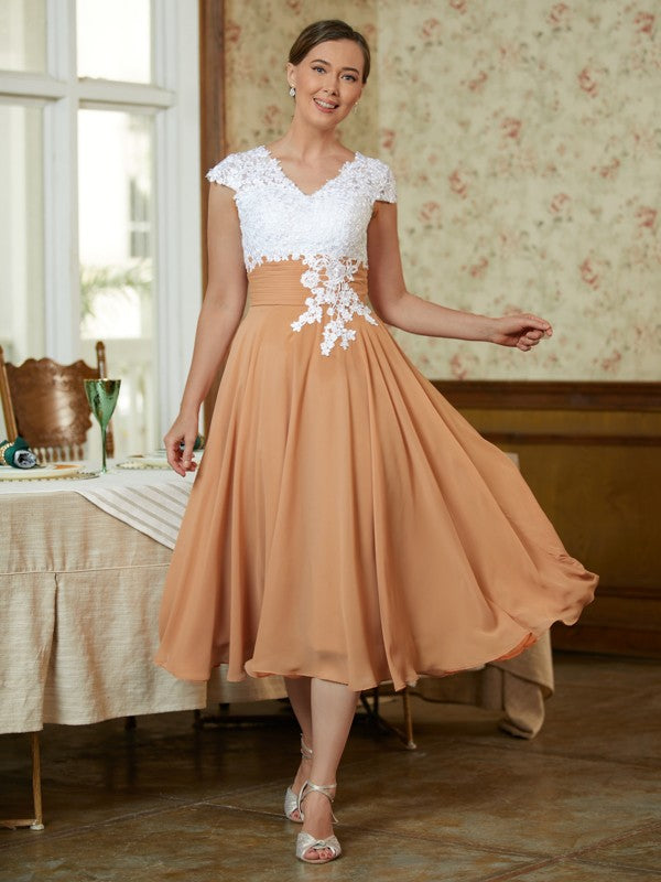 A-Line/Princess Chiffon Lace V-neck Sleeveless Tea-Length Mother of the Bride Dresses