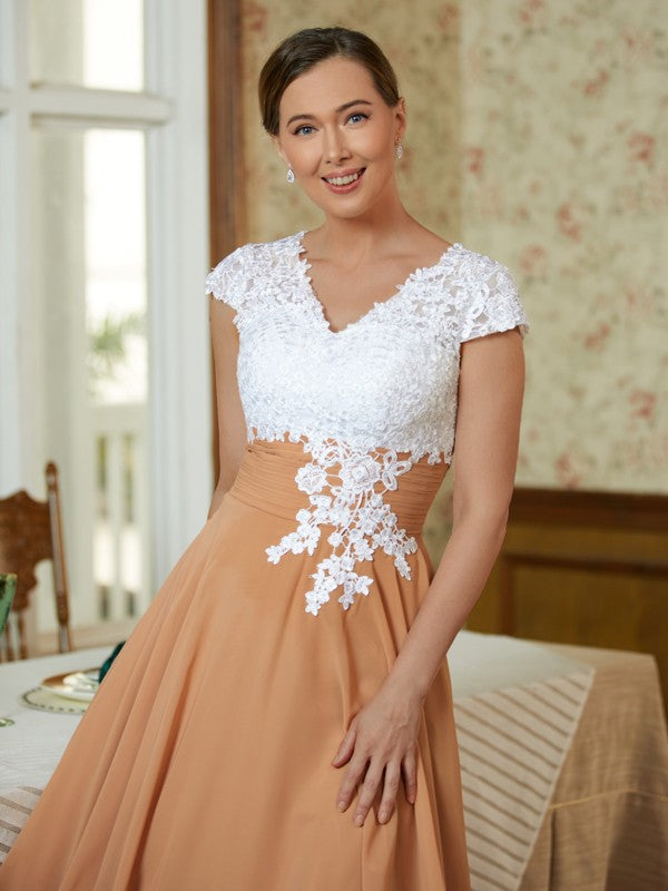 A-Line/Princess Chiffon Lace V-neck Sleeveless Tea-Length Mother of the Bride Dresses