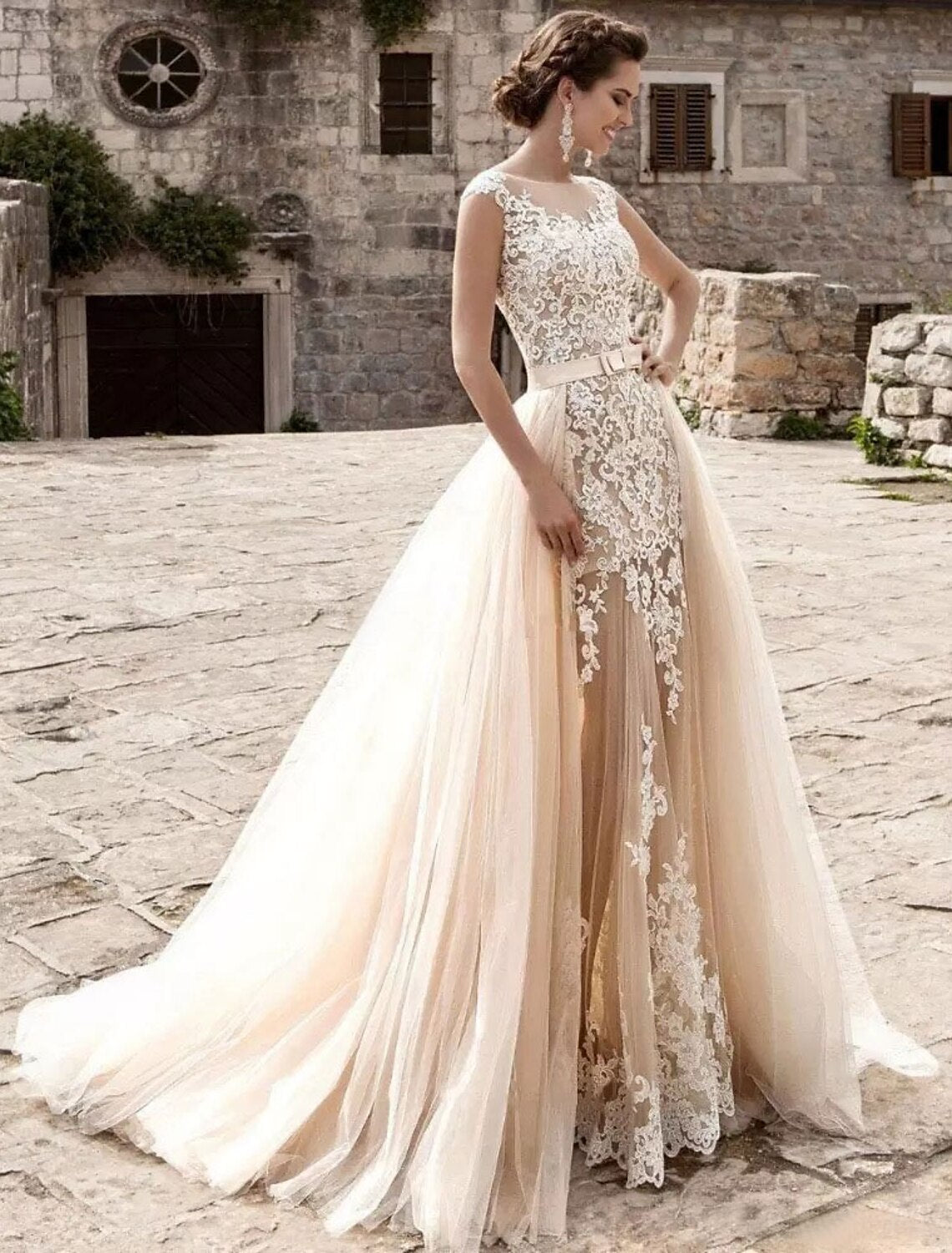 Engagement Formal Wedding Dresses Mermaid / Trumpet Illusion Neck Cap Sleeve Court Train Lace Bridal Gowns With Appliques  Summer Wedding Party  Women's Clothing