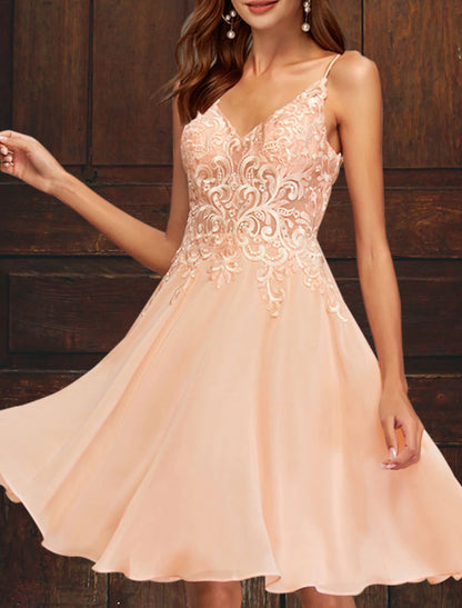 A-Line Cocktail Dresses Elegant Dress Homecoming Graduation Short / Mini Sleeveless V Neck Pink Dress Tulle with Appliques