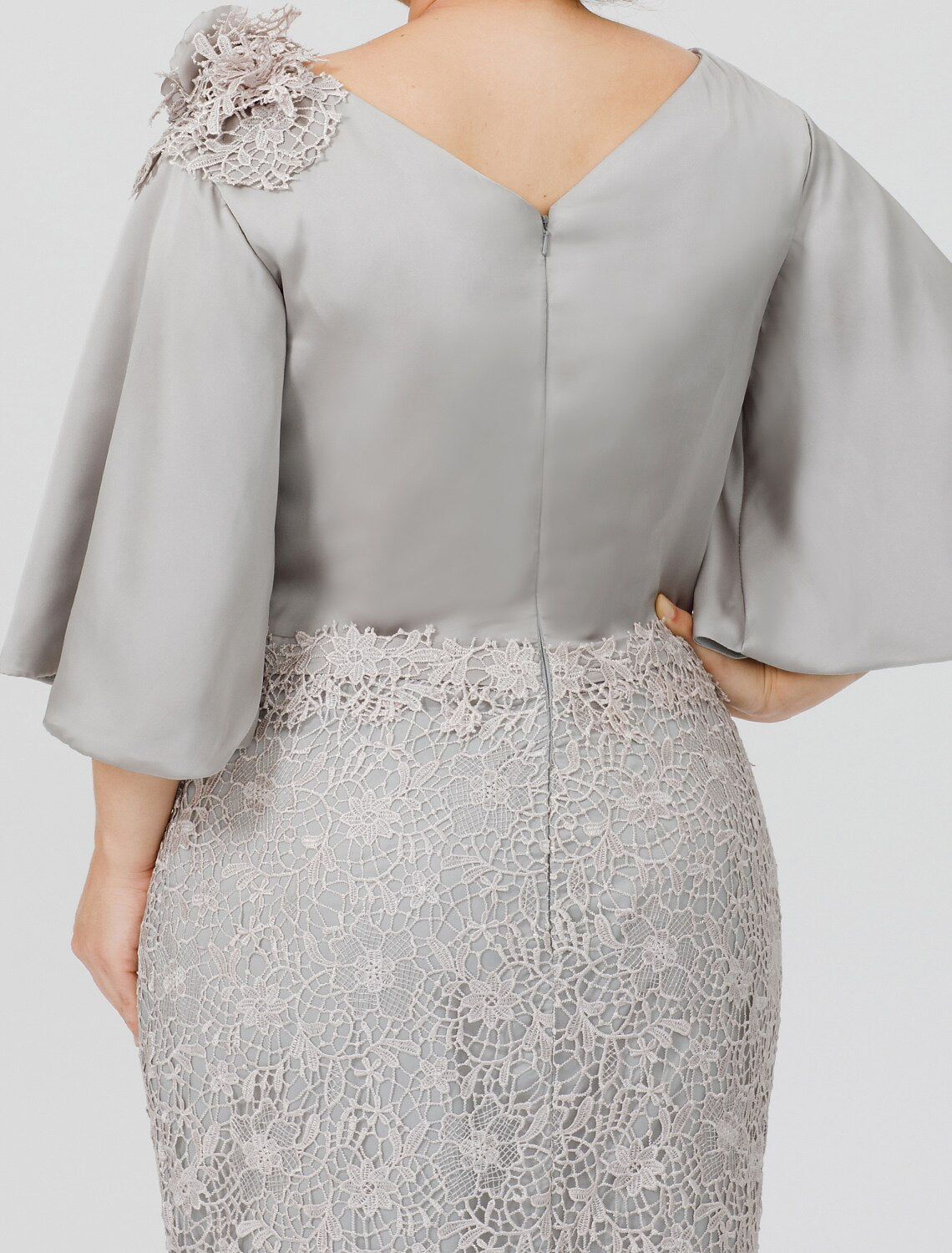 Mermaid / Trumpet Mother of the Bride Dress Elegant V Neck Sweep / Brush Train Chiffon Lace Half Sleeve with Pleats Appliques main image 1