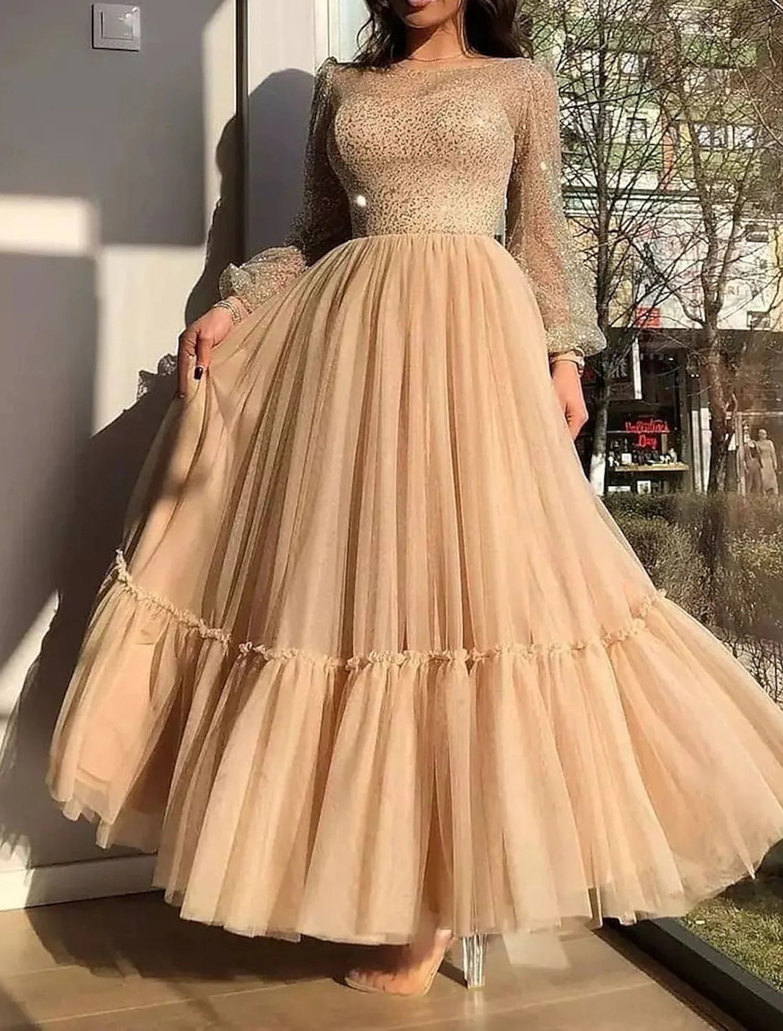 A-Line Evening Gown Elegant Dress Wedding Guest Prom Floor Length Long Sleeve Jewel Neck Tulle with Glitter Pearls Sequin 2024