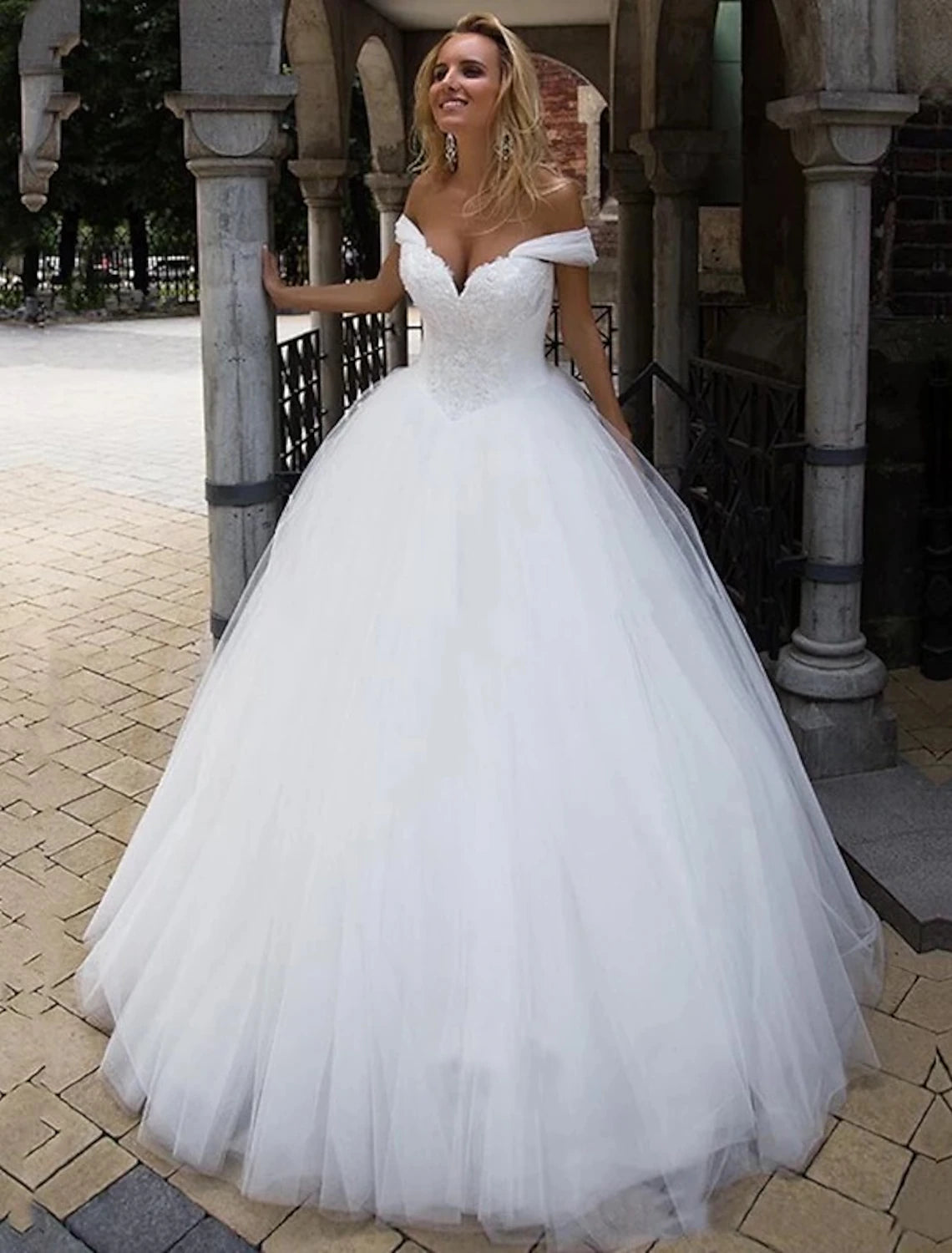 Wedding Dresses Ball Gown Off Shoulder Cap Sleeve Chapel Train Tulle Bridal Gowns With  Summer Wedding Party, Women's Clothing